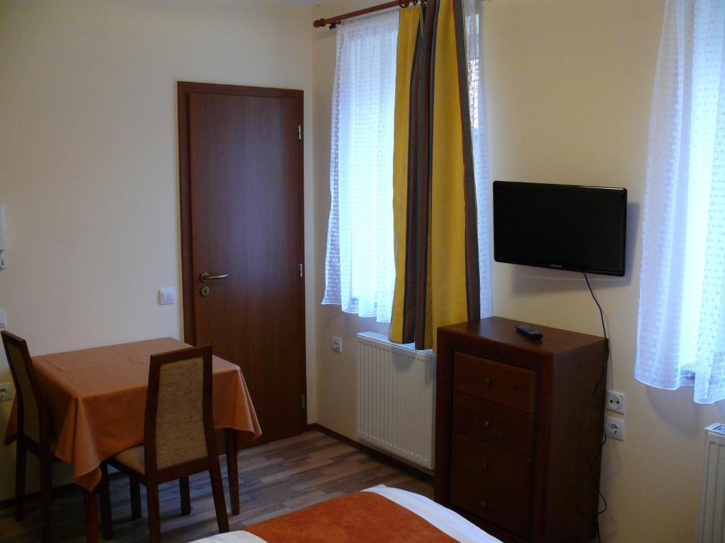 Tip-Top Lak Vendeghaz Szilvasvarad Room photo