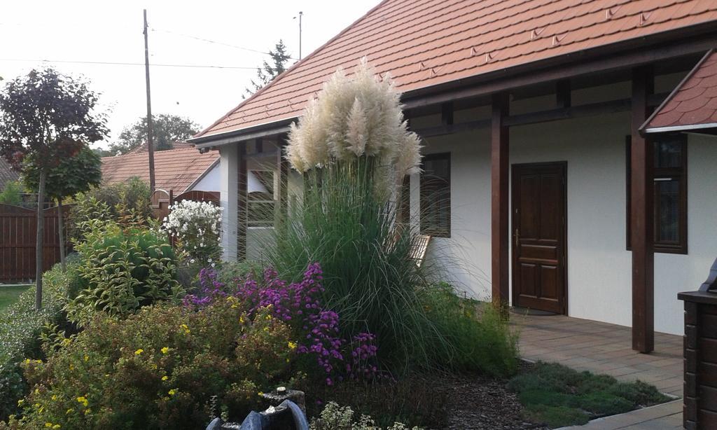 Tip-Top Lak Vendeghaz Szilvasvarad Exterior photo